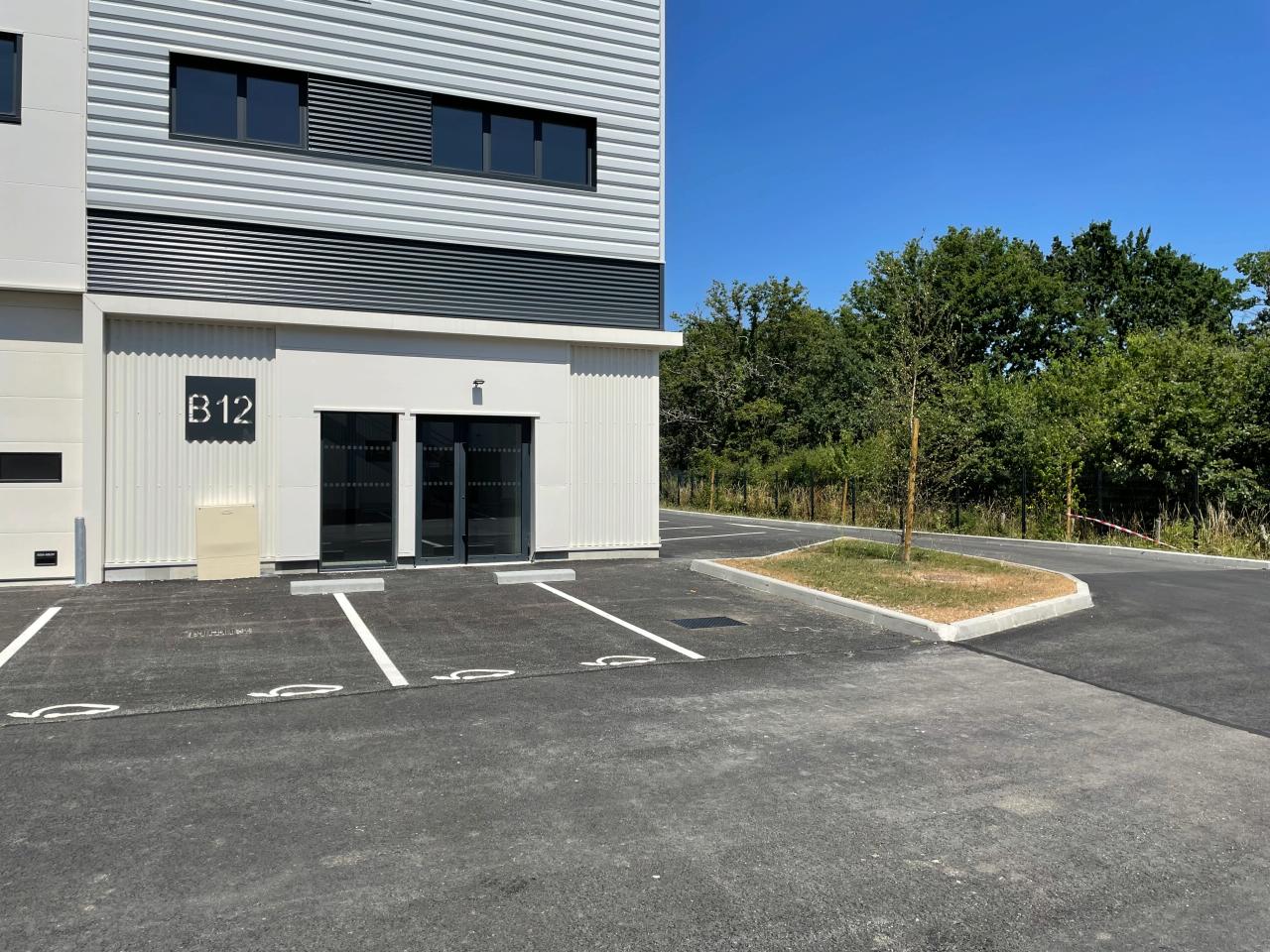 Local d'activité Saint-Aignan-Grandlieu 7679m² Location local d'activité Saint-Aignan-Grandlieu Loire-Atlantique OLACT2207604 5